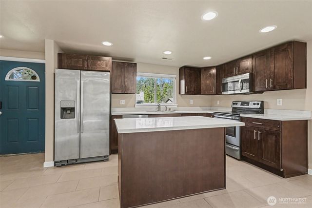 2327 NE 86th Street, Seattle, WA 98115