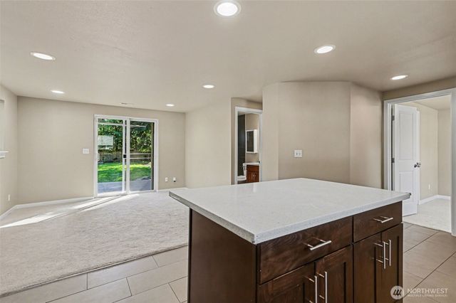 2327 NE 86th Street, Seattle, WA 98115