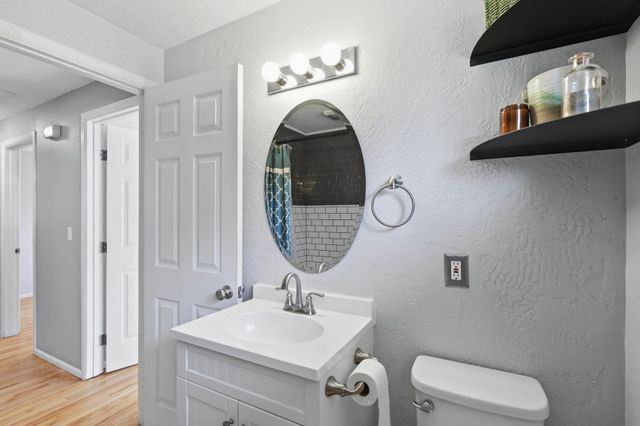 1003 N Warren Rd, Spokane Valley, WA 99216