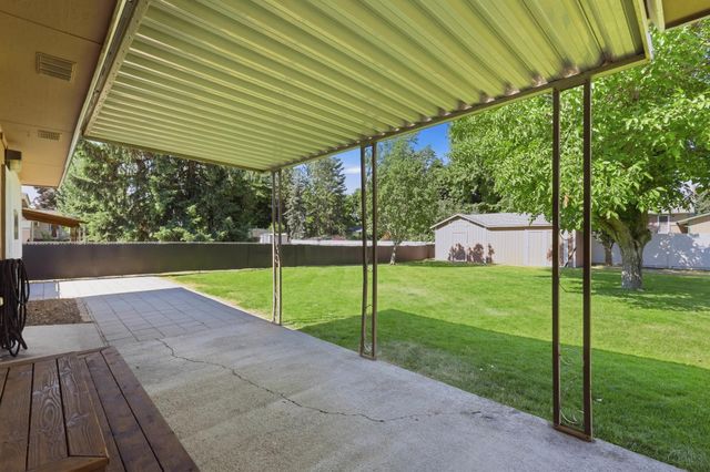 1003 N Warren Rd, Spokane Valley, WA 99216