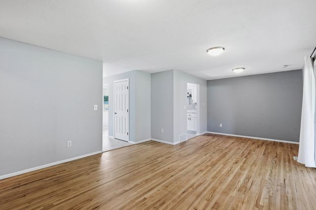 1003 N Warren Rd, Spokane Valley, WA 99216