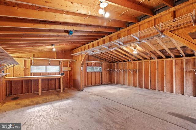 16 HIGH RIDGE RD, Delta, PA 17314