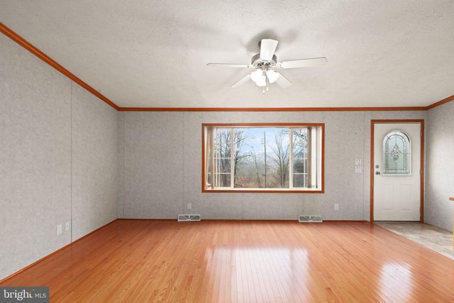 16 HIGH RIDGE RD, Delta, PA 17314