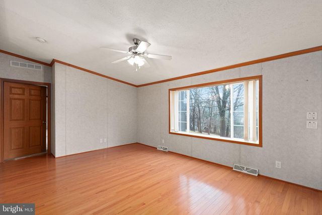 16 HIGH RIDGE RD, Delta, PA 17314