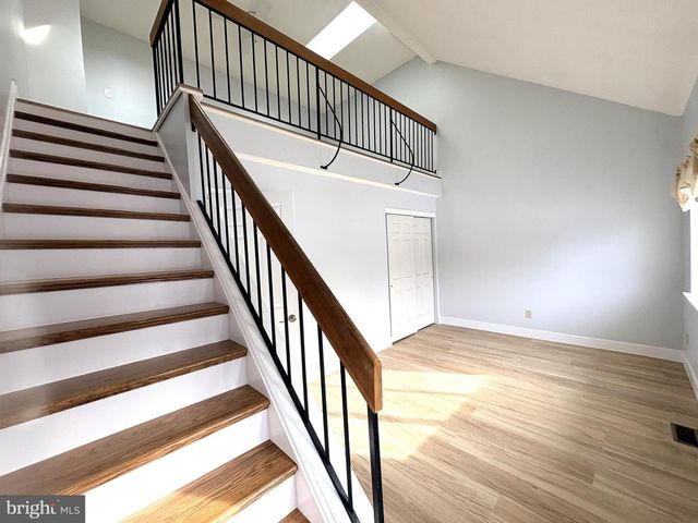 306 PADDOCK DR, Chesterbrook, PA 19087