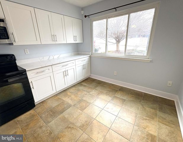 306 PADDOCK DR, Chesterbrook, PA 19087