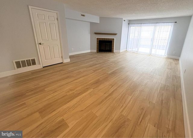 306 PADDOCK DR, Chesterbrook, PA 19087