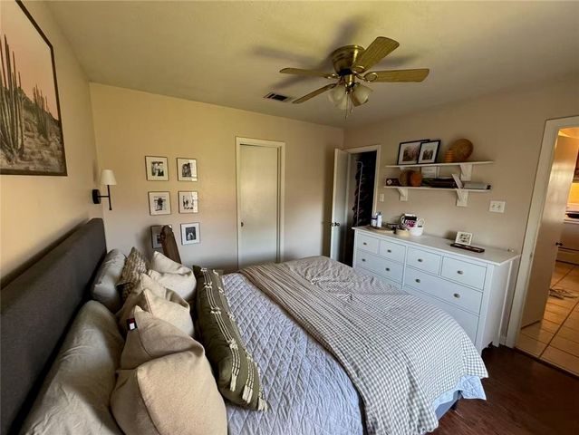 906 Camellia Court B, College Station, TX 77840