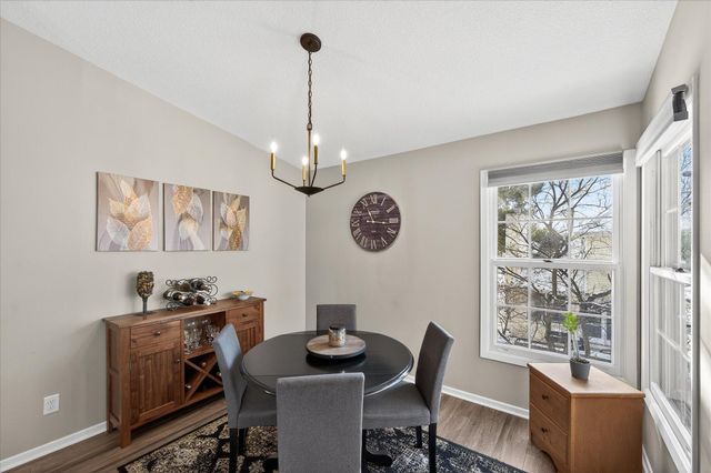 7555 W 110th Street, Bloomington, MN 55438