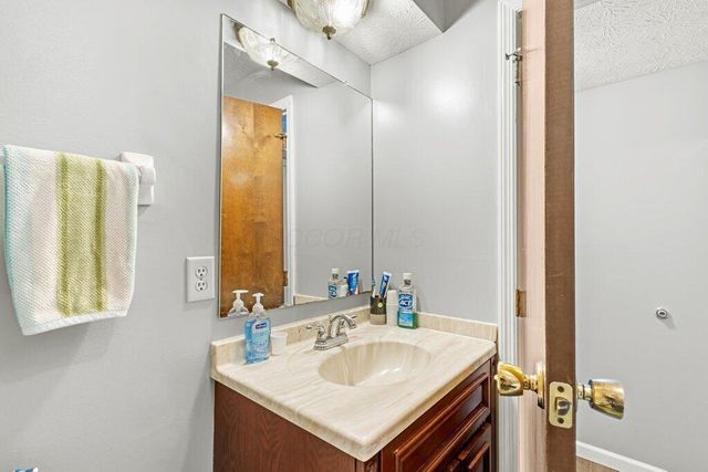 463 Rosehill Road, Reynoldsburg, OH 43068