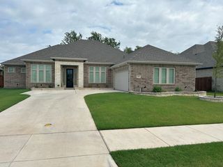 943 Richard Pittmon Drive, Desoto, TX 75115