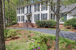 4 Stonehaven Drive, Signal Mountain, TN 37377