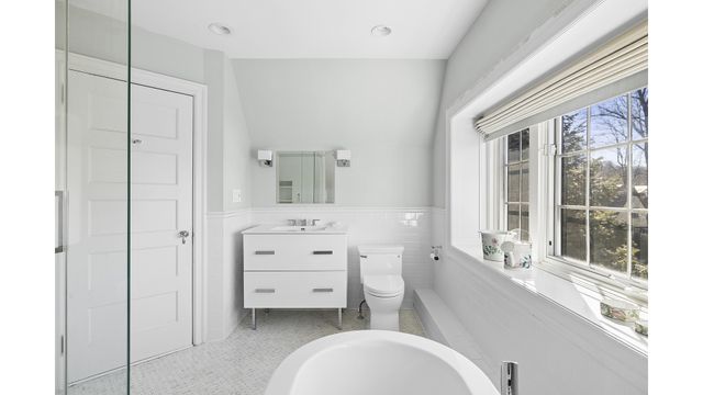 205 PURITAN Avenue, New York City, NY 11375