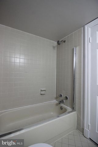 1218 ETON CT NW, Washington, DC 20007