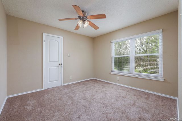 9107 Gambier Dr, San Antonio, TX 78250