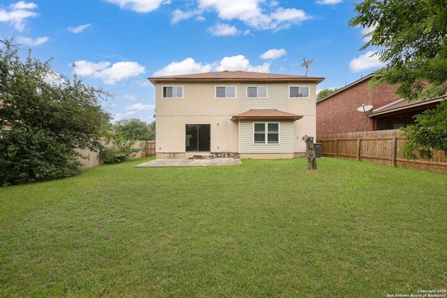 9107 Gambier Dr, San Antonio, TX 78250