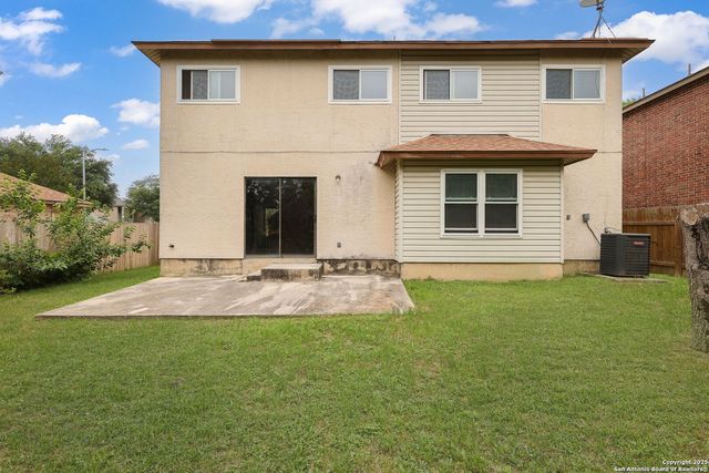 9107 Gambier Dr, San Antonio, TX 78250