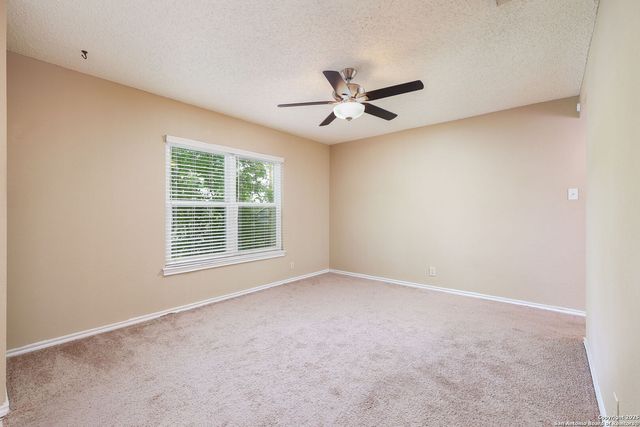 9107 Gambier Dr, San Antonio, TX 78250