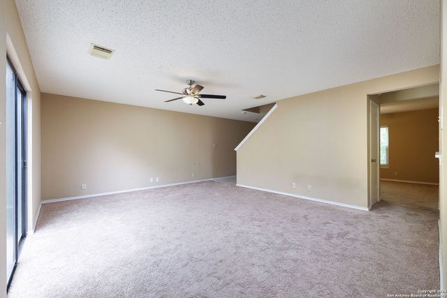 9107 Gambier Dr, San Antonio, TX 78250