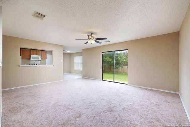 9107 Gambier Dr, San Antonio, TX 78250