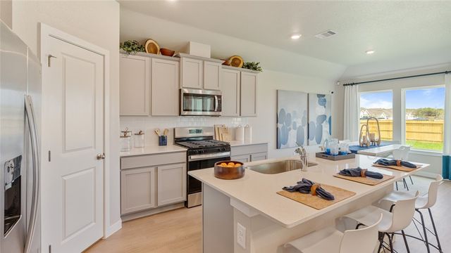 118 Kokomo Ct, Rockport, TX 78382