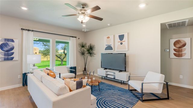 118 Kokomo Ct, Rockport, TX 78382