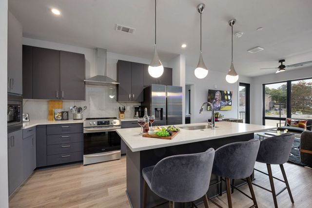 303 31st Ave N Apt 406, Nashville, TN 37203