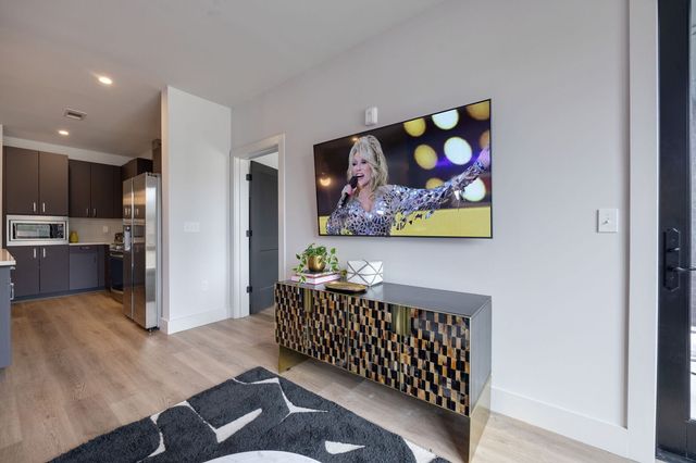 303 31st Ave N Apt 406, Nashville, TN 37203