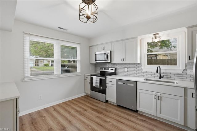704 Roosevelt AVE, Virginia Beach, VA 23452