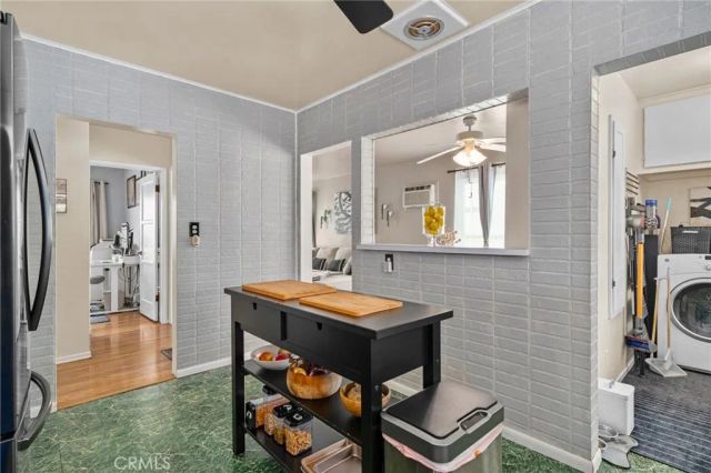 5523 Lakewood Boulevard, Lakewood, CA 90712