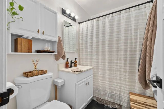 5523 Lakewood Boulevard, Lakewood, CA 90712