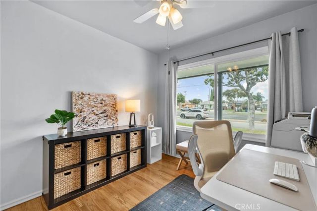 5523 Lakewood Boulevard, Lakewood, CA 90712