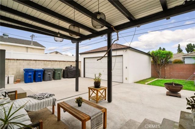 5523 Lakewood Boulevard, Lakewood, CA 90712