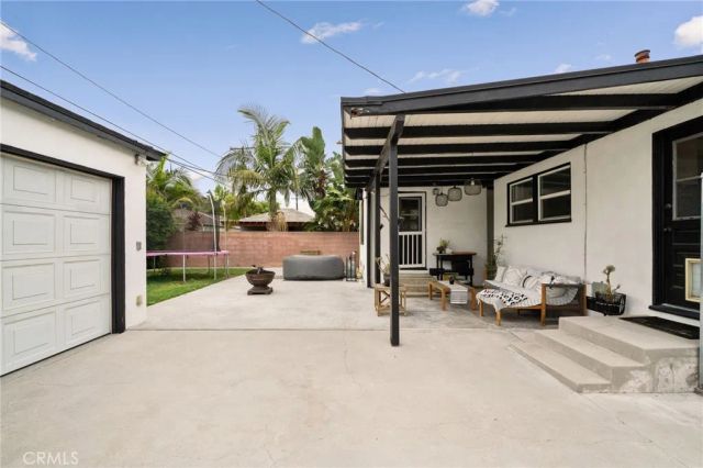 5523 Lakewood Boulevard, Lakewood, CA 90712