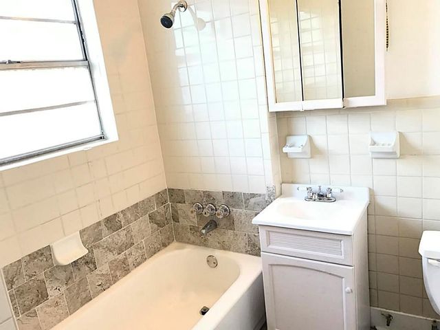 531 Threlkeld Street, Houston, TX 77007