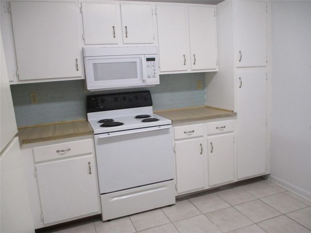 2900 NW 42ND Avenue A201, Coconut Creek, FL 33066