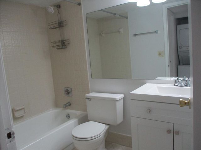 2900 NW 42ND Avenue A201, Coconut Creek, FL 33066