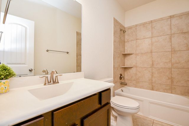 8107 Legacy Creek Drive, Tomball, TX 77375