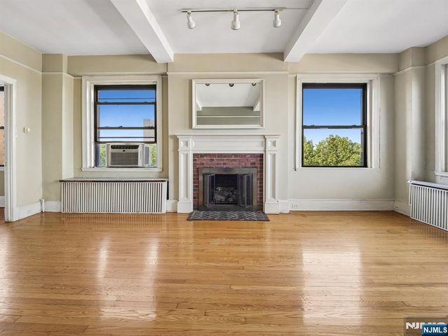 375 Mount Prospect 6AE, Newark, NJ 07104