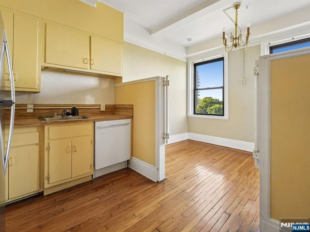 375 Mount Prospect 6AE, Newark, NJ 07104