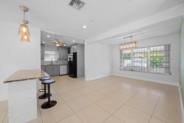 27 SE 6TH Street, Dania Beach, FL 33004