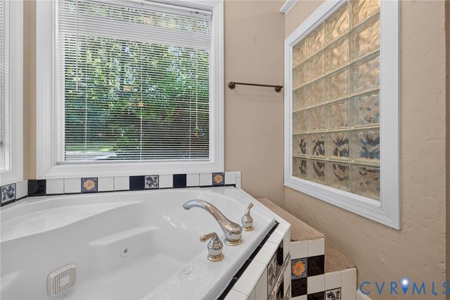 365 Hamlet Rd, Manakin Sabot, VA 23103