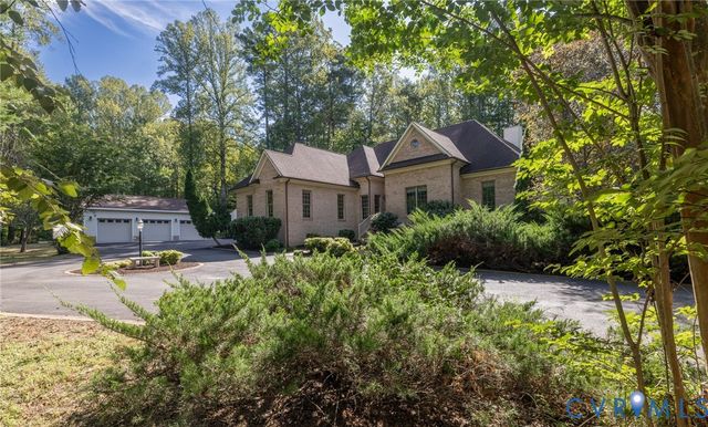 365 Hamlet Rd, Manakin Sabot, VA 23103