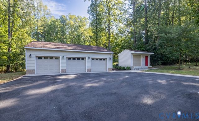 365 Hamlet Rd, Manakin Sabot, VA 23103