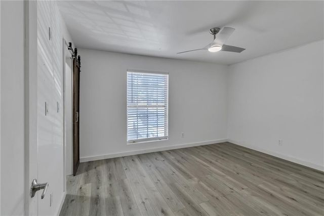 5641 Kingsport Drive 8, Atlanta, GA 30342