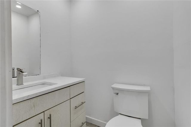 5641 Kingsport Drive 8, Atlanta, GA 30342