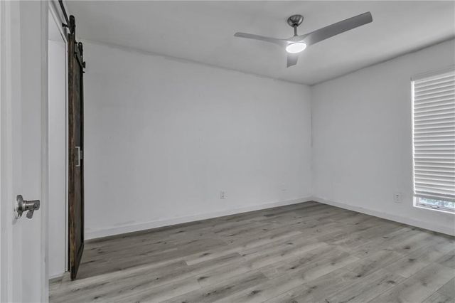 5641 Kingsport Drive 8, Atlanta, GA 30342