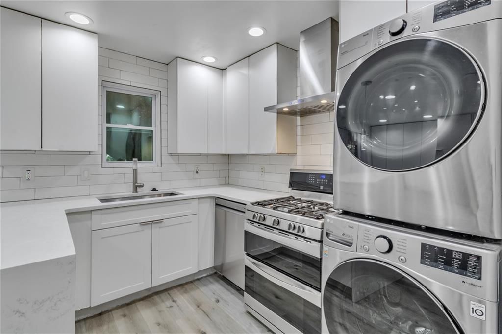 5641 Kingsport Drive 8, Atlanta, GA 30342