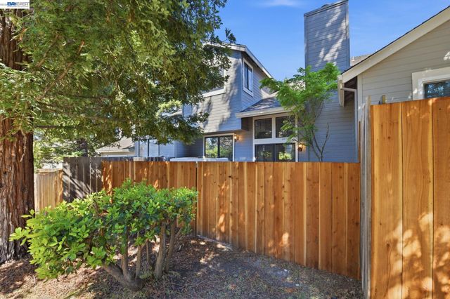 664 Praderia Cir, Fremont, CA 94539