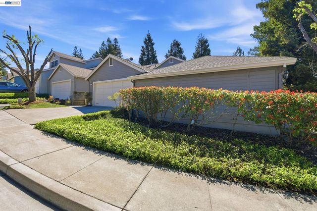664 Praderia Cir, Fremont, CA 94539